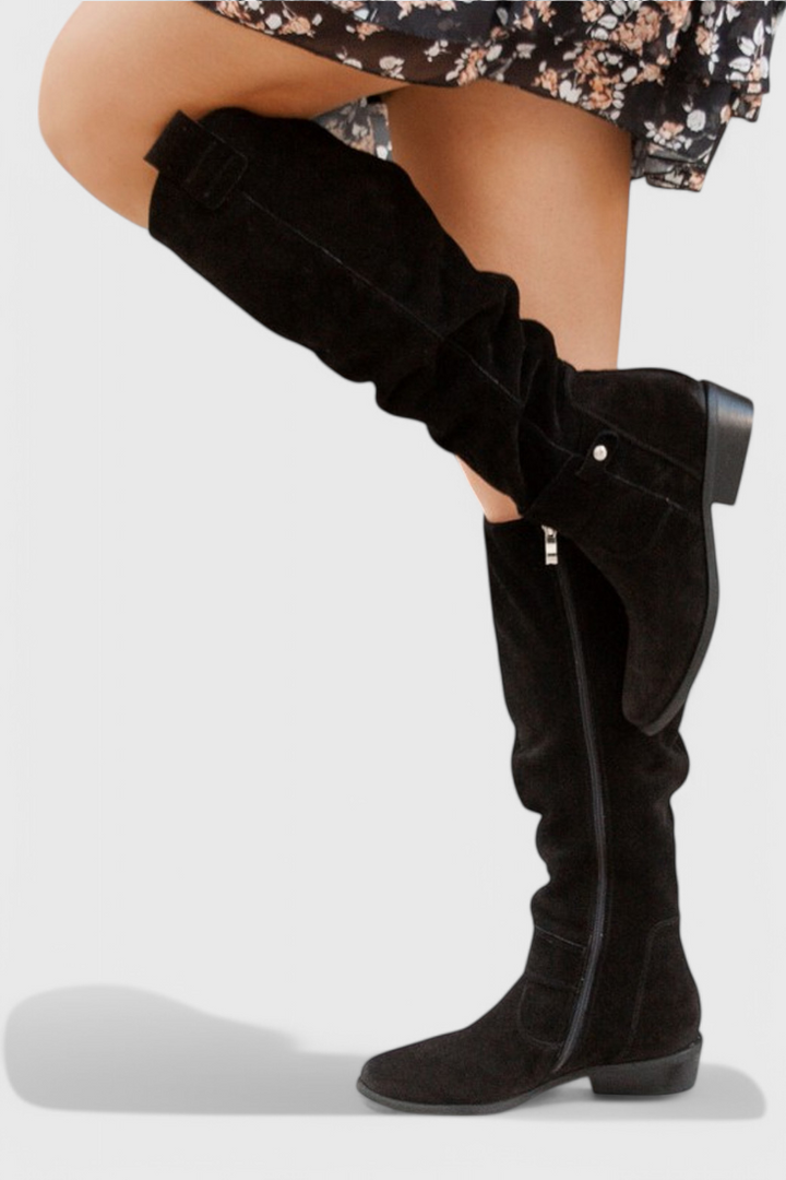 Céline - Bottes Hautes Rétro à Silhouette Vintage Élégante