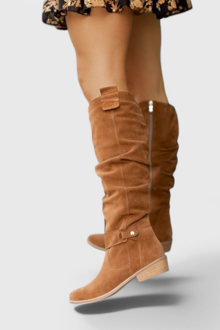 Céline - Bottes Hautes Rétro à Silhouette Vintage Élégante