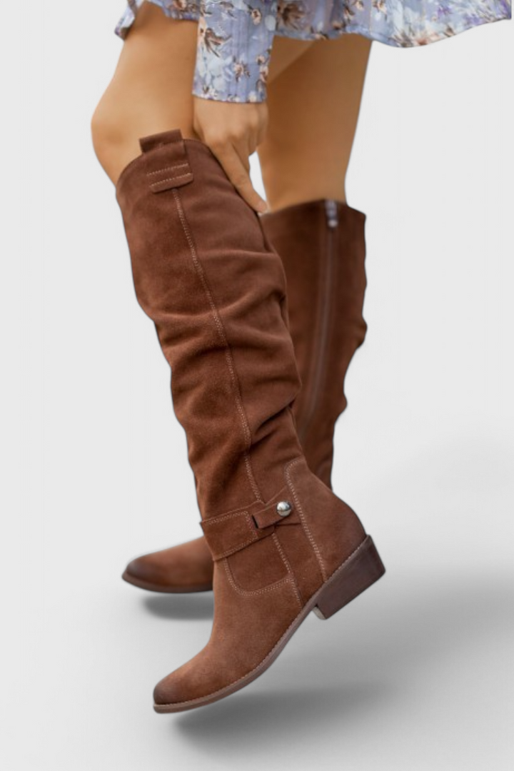 Céline - Bottes Hautes Rétro à Silhouette Vintage Élégante