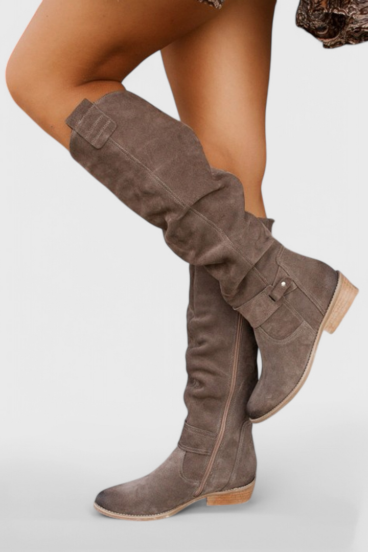 Céline - Bottes Hautes Rétro à Silhouette Vintage Élégante