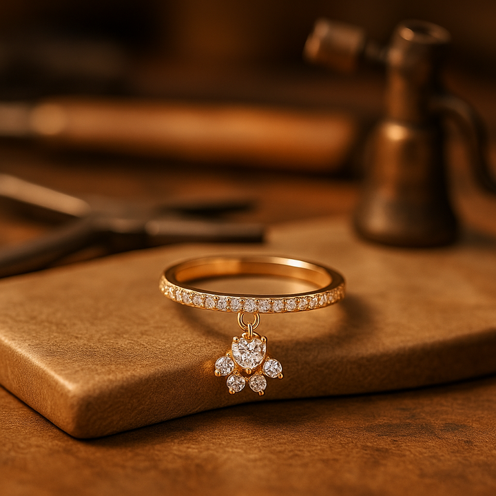 Bague Vintage Patte de Chat et Pierre en Forme de Cœur – Ton Or et Argent